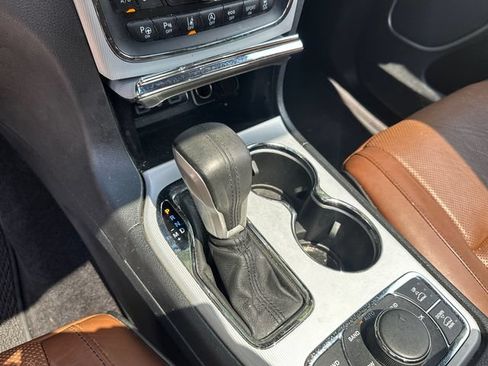 Used 2018 Jeep Grand Cherokee Summit AWD/4WD image 29
