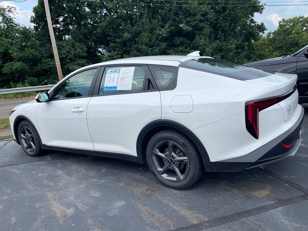 Used 2025 Kia K4 FWD image 4