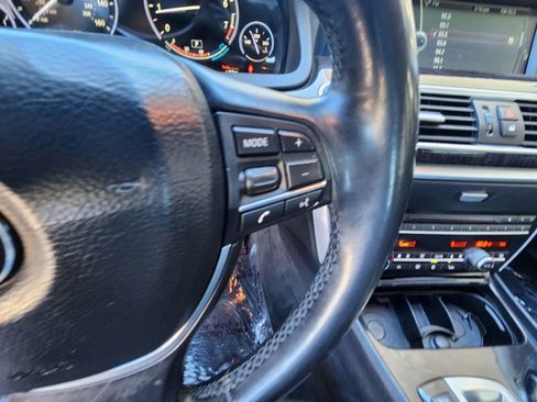 Used 2011 BMW 550i image 37