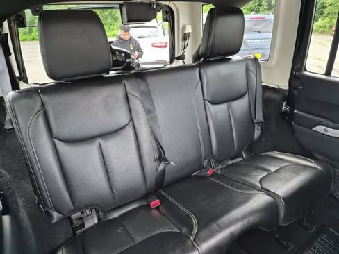 Used 2016 Jeep Wrangler Unlimited Sahara w/ Trailer Tow Group AWD/4WD image 21