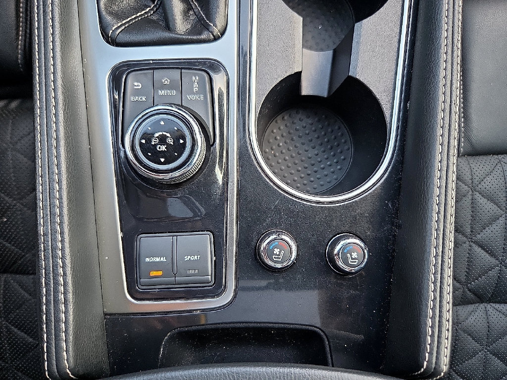 Used 2018 Nissan Maxima Platinum FWD image 19