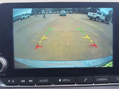 Used 2025 Nissan Sentra SV w/ All-Weather Package FWD image 5