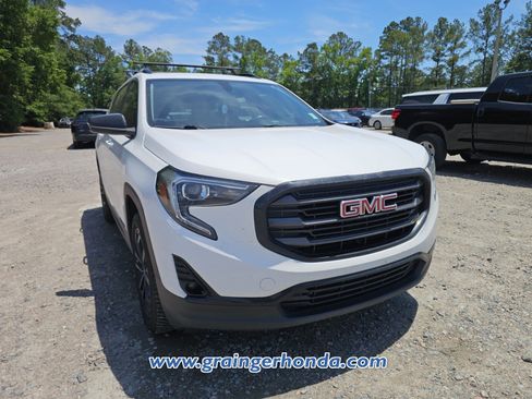 Used 2019 GMC Terrain SLT w/ Preferred Package AWD/4WD image 4