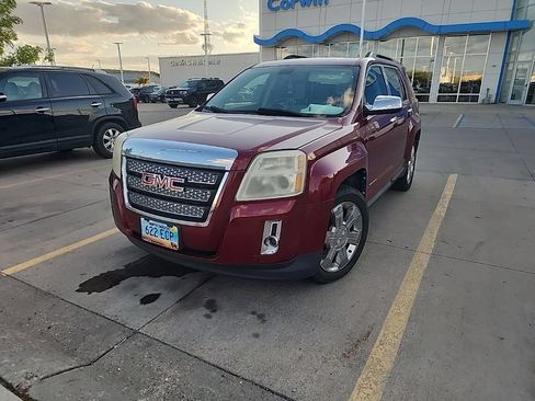 Used 2010 GMC Terrain SLT AWD/4WD image 3
