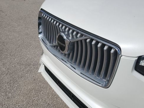 Used 2023 Volvo XC90 B6 Plus w/ Protection Package AWD/4WD image 11