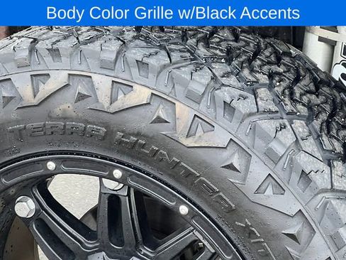 Used 2017 Jeep Wrangler Unlimited Sahara image 14