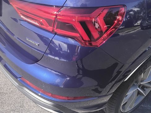 Certified 2025 Audi Q3 2.0T Premium w/ Black Optic Sport Package image 9