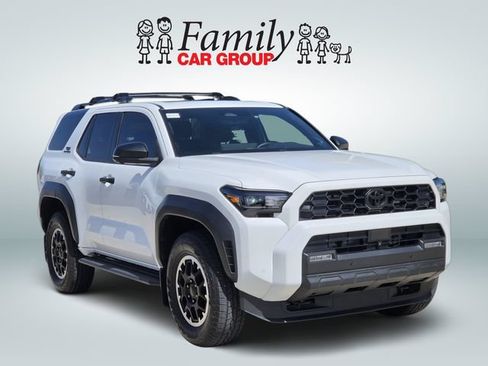 Used 2025 Toyota 4Runner TRD Off-Road Premium AWD/4WD image 2