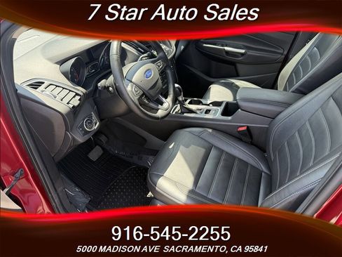 Used 2017 Ford Escape Titanium w/ Equipment Group 301A image 9