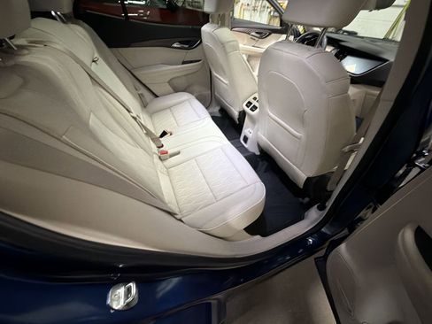 Used 2023 Buick Envision Avenir image 27