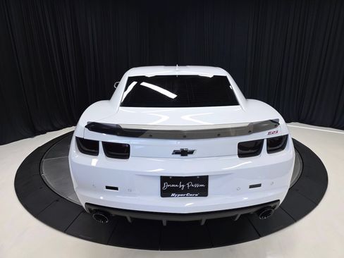 Used 2013 Chevrolet Camaro SS w/ SS Performance Package RWD image 13