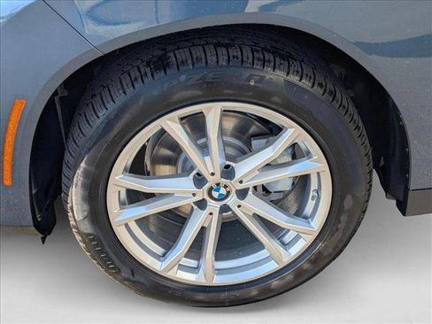 Used 2025 BMW X3 xDrive30i w/ Premium Package image 9