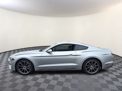 Used 2019 Ford Mustang Coupe w/ Equipment Group 101A RWD image 4
