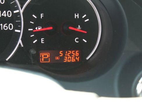 Used 2011 Nissan Altima 3.5 SR image 25