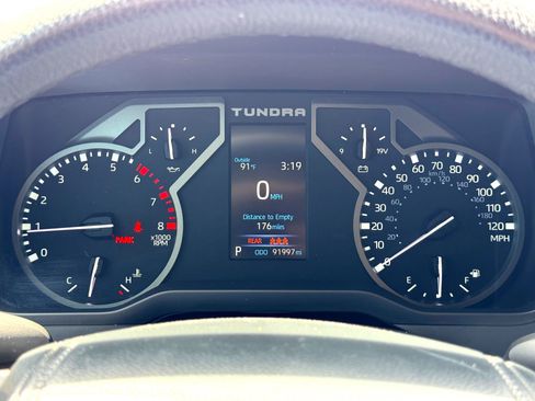 Used 2022 Toyota Tundra Limited AWD/4WD image 23