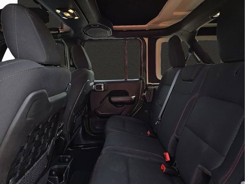 Used 2021 Jeep Wrangler Unlimited Rubicon image 9