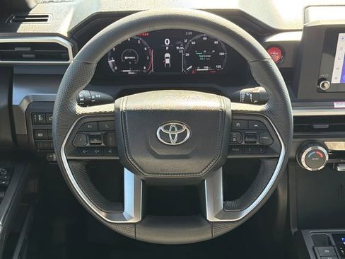Used 2024 Toyota Tacoma TRD Off-Road AWD/4WD image 15