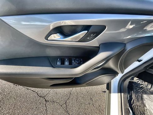 Used 2023 Chevrolet Blazer LT image 15