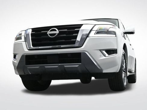 Used 2024 Nissan Armada SL w/ Captain's Chairs Package RWD image 39