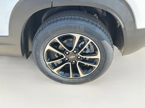 New 2026 Chevrolet TrailBlazer LT FWD image 30