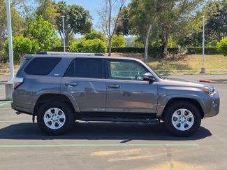 Used 2021 Toyota 4Runner SR5 Premium w/ Moonroof Package RWD video 4