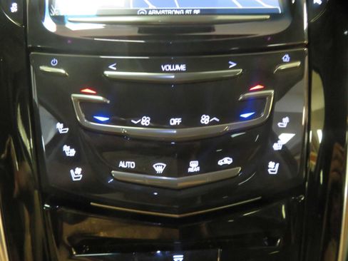 Used 2018 Cadillac Escalade Luxury AWD/4WD image 47