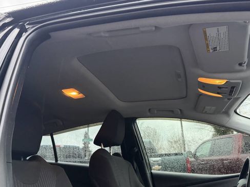 Used 2016 Toyota Prius Three w/ Advanced Technology Package image 16