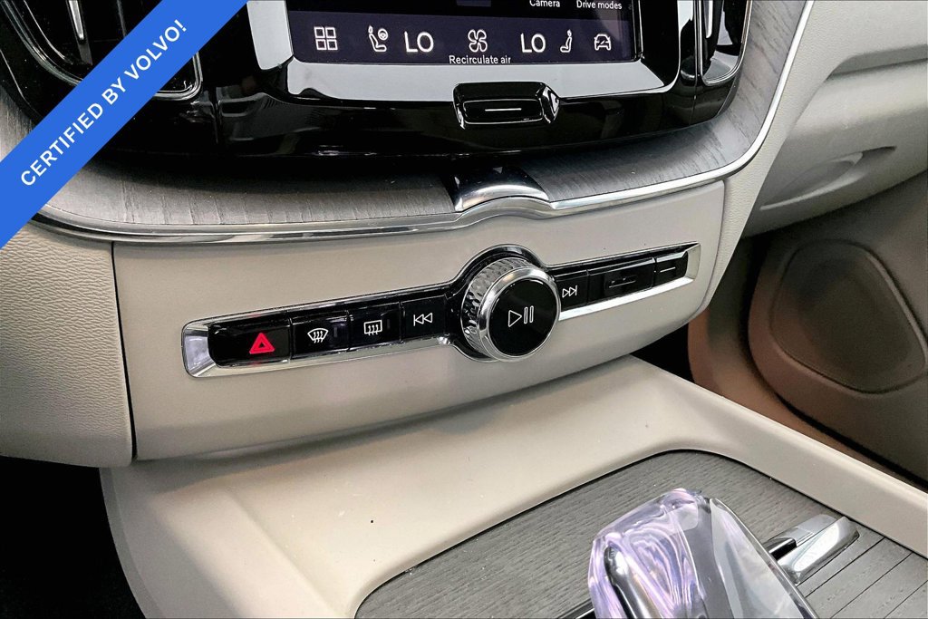 Used 2024 Volvo XC60 B5 Ultimate w/ Protection Package Premier AWD/4WD image 28