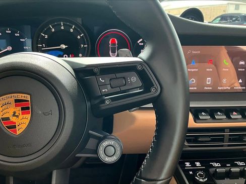 Used 2022 Porsche 911 Carrera image 23