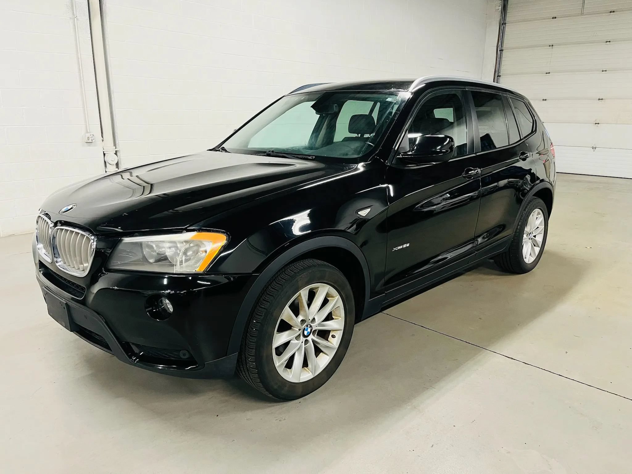 Used 2013 BMW X3 xDrive28i AWD/4WD image 2