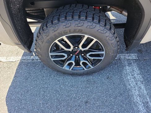 New 2026 GMC Sierra 1500 AT4 w/ AT4 Premium Package image 5