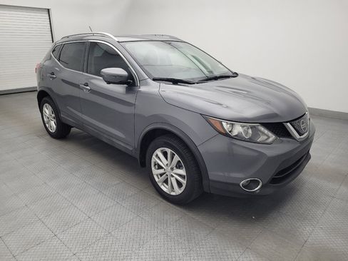 Used 2018 Nissan Rogue Sport SV w/ SV Technology Package FWD image 11