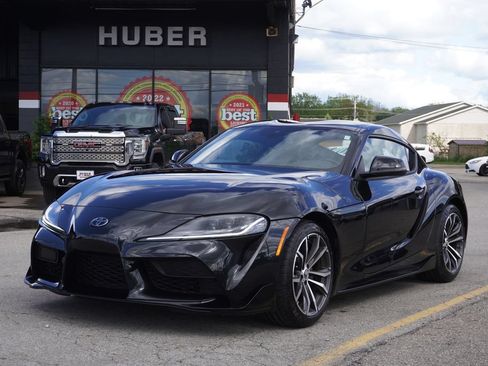 Used 2023 Toyota Supra RWD image 3