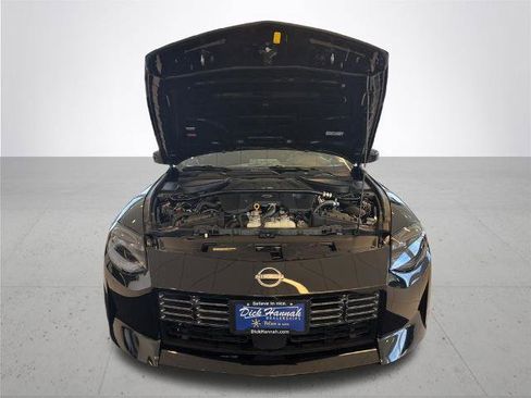 Certified 2025 Nissan Z Sport w/ Floor Mat Package RWD image 5