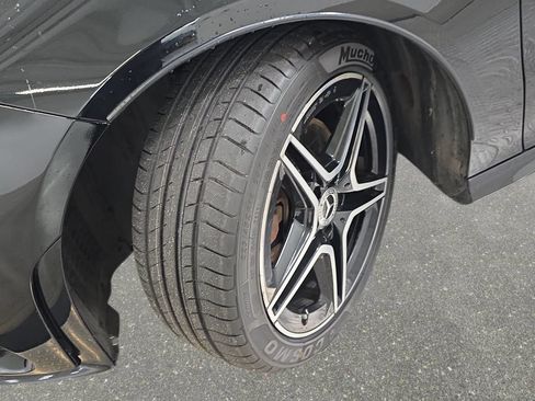 Used 2022 Mercedes-Benz CLA 250 4MATIC image 29
