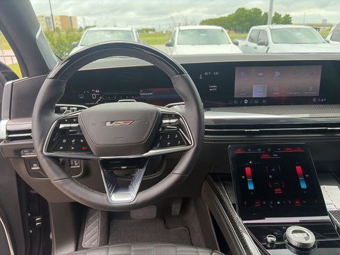 Used 2026 Cadillac Escalade V image 16