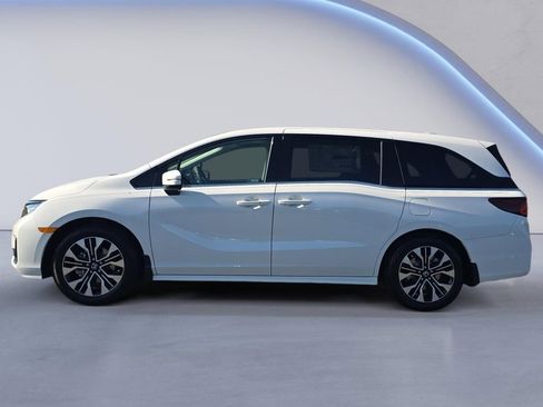 New 2026 Honda Odyssey Elite image 2