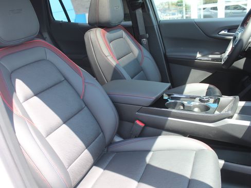 New 2026 Chevrolet Equinox RS w/ Convenience Package III AWD/4WD image 16