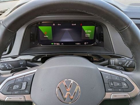 Certified 2025 Volkswagen Atlas Peak Edition SE AWD/4WD image 29