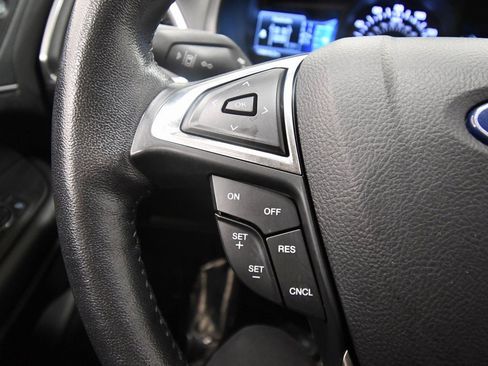 Used 2022 Ford Edge Titanium image 20