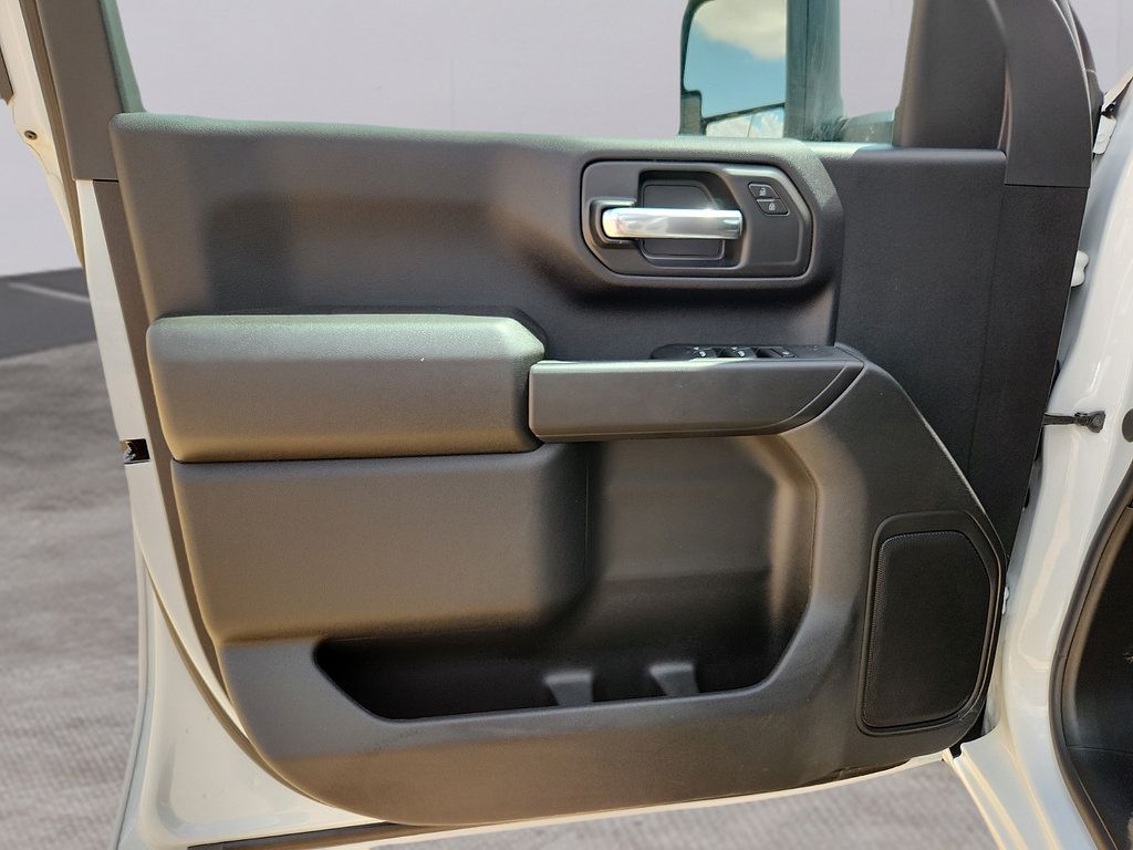 New 2026 GMC Sierra 2500 Pro AWD/4WD image 11