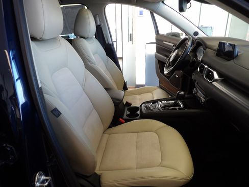 Used 2017 MAZDA CX-5 Touring w/ Preferred Equipment Package image 14