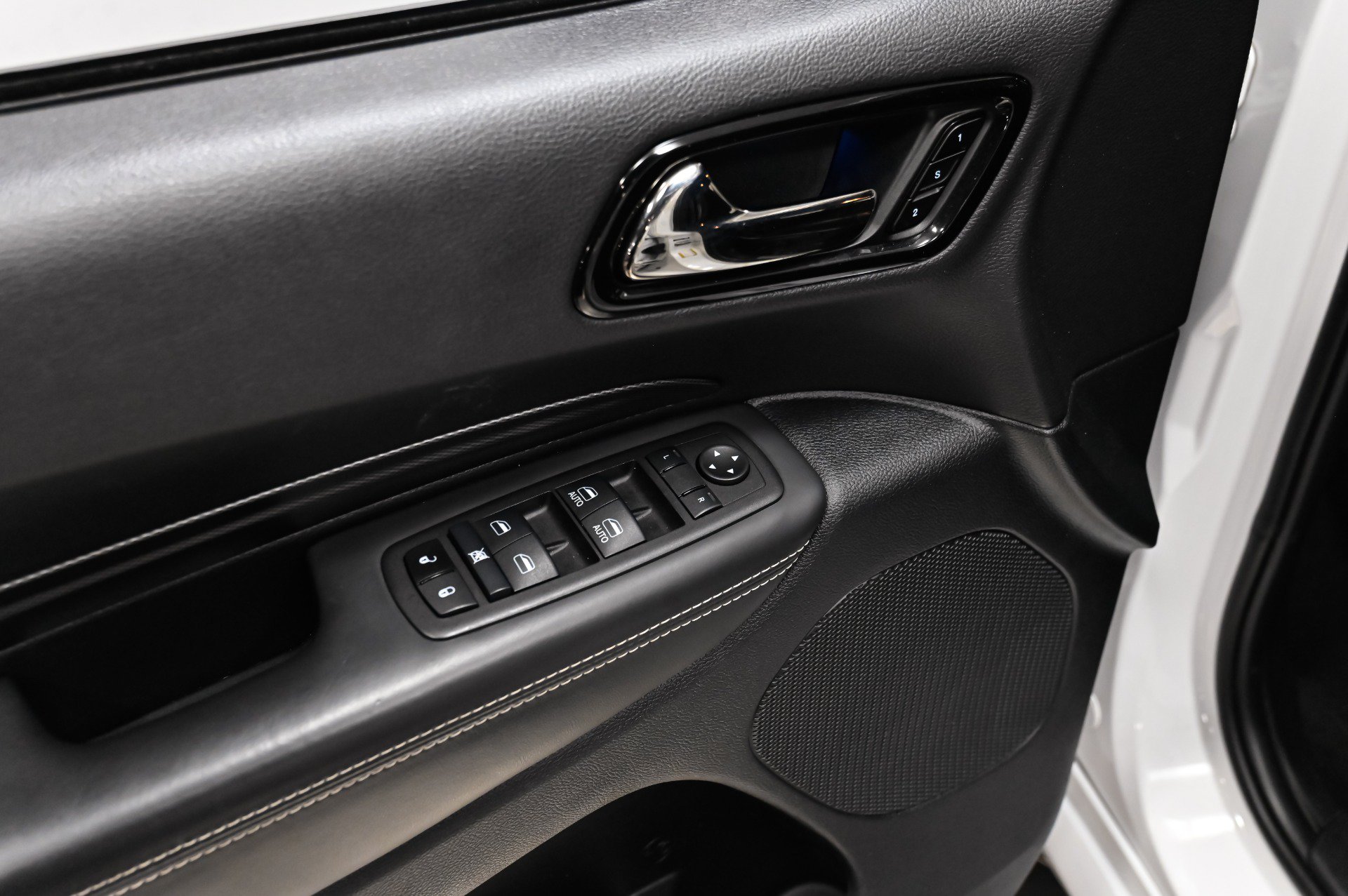 Used 2024 Dodge Durango SRT w/ Black Package AWD/4WD image 27