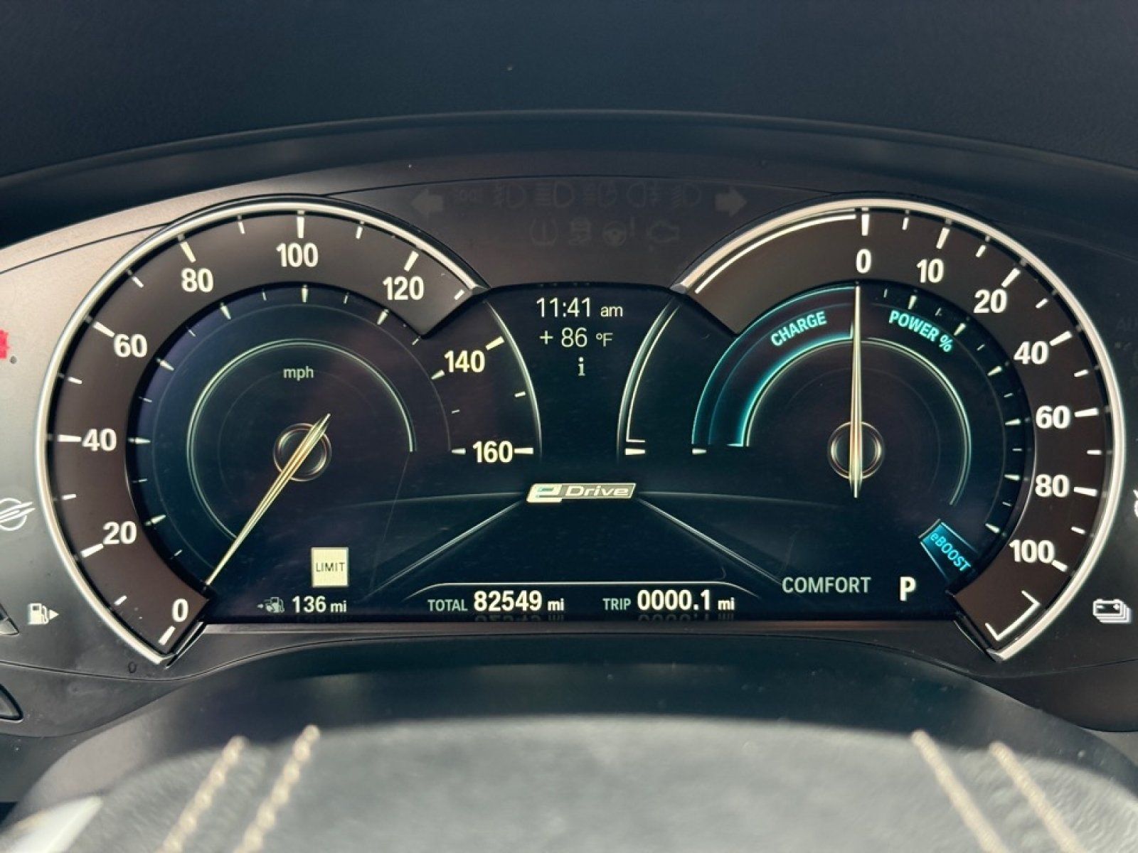 Used 2019 BMW 530e xDrive w/ Convenience Package AWD/4WD image 23