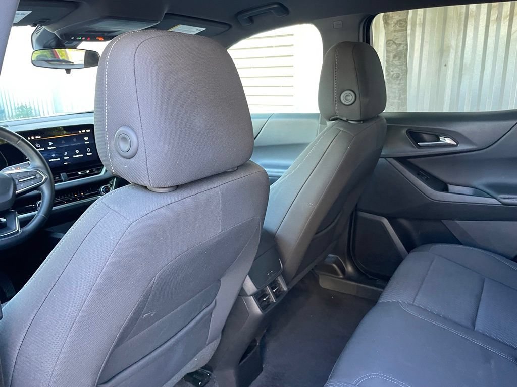 Used 2025 Chevrolet Equinox LT FWD image 26