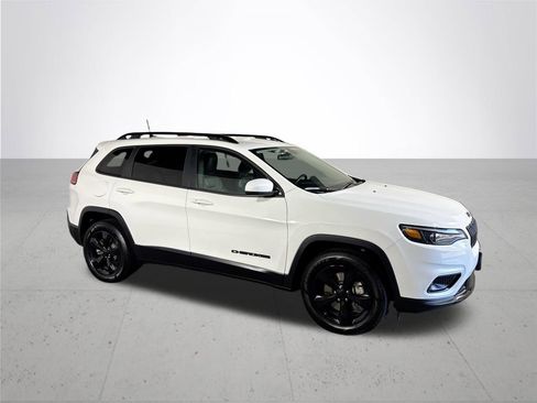Used 2020 Jeep Cherokee Latitude Plus image 4