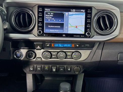 Used 2020 Toyota Tacoma Limited image 37