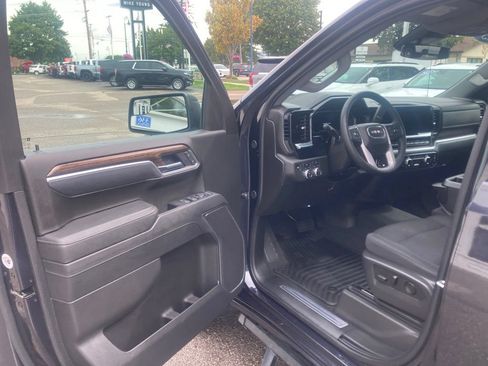 Certified 2025 GMC Sierra 1500 Elevation AWD/4WD image 16