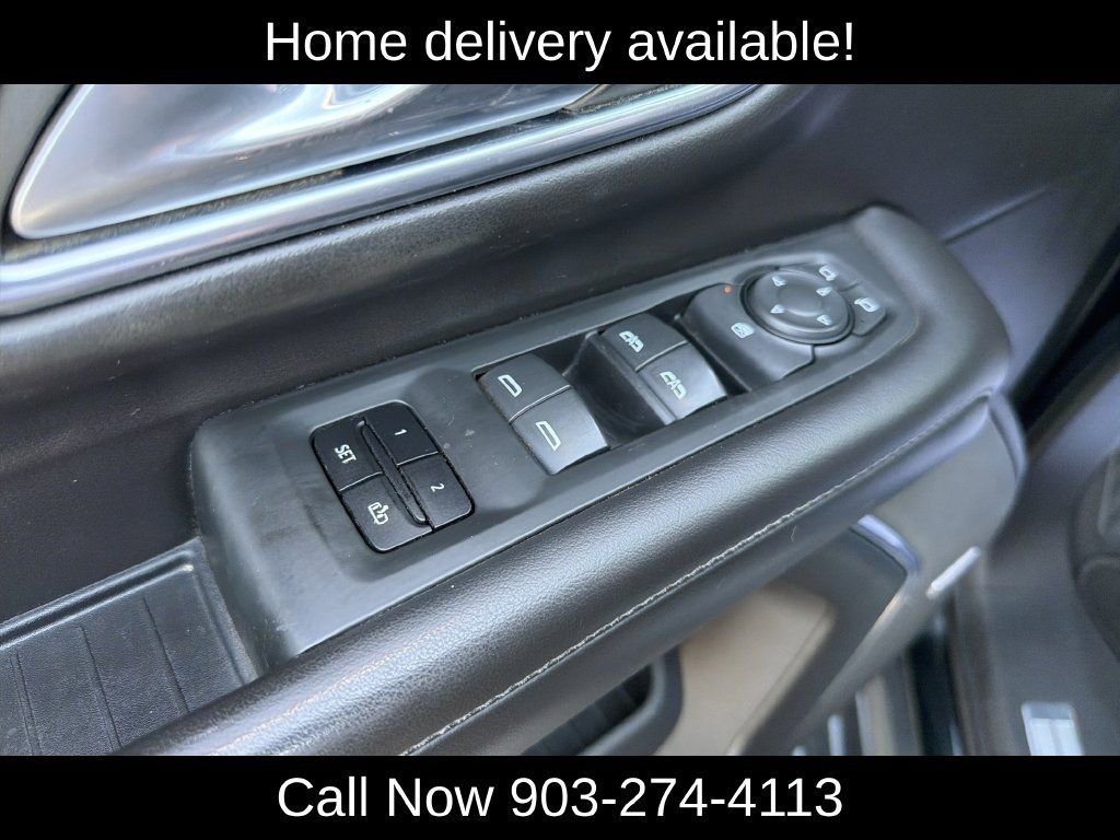 Used 2021 Chevrolet Suburban LT AWD/4WD image 17