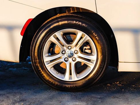 Used 2023 Dodge Charger SXT image 12